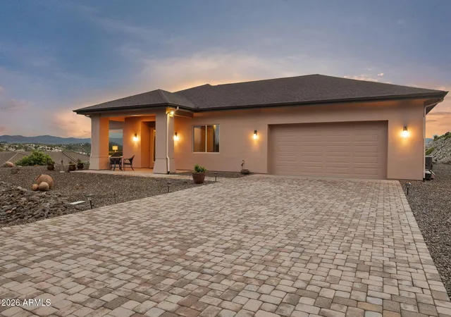 Photo 2 of Sale Pending at 648 S Lakeview Dr, Prescott, AZ 86301 | MLS# 7071523 | Listing updated on 2026-10-27