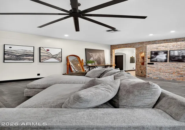 Photo 3 of Single family home for sale at 1921 E Siesta Ln, Phoenix, AZ 85024 | MLS# 7072035 | Listing updated on 2026-09-15