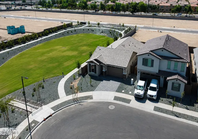 Photo 3 of Sale Pending at 8015 W Eaton Rd, Phoenix, AZ 85035 | MLS# 7071574 | Listing updated on 2026-09-17
