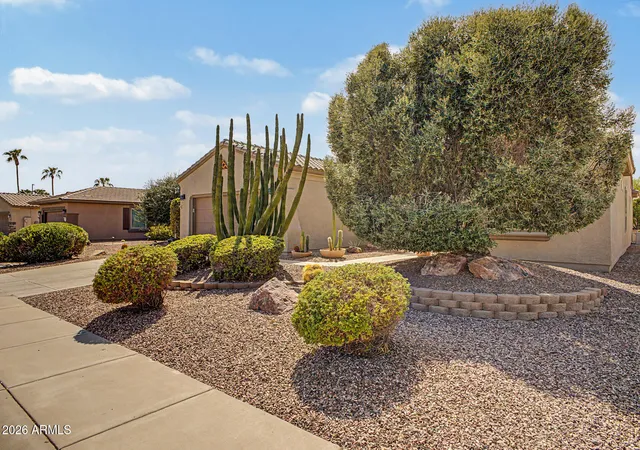 Photo 3 of Single family home for sale at 20072 N Pinewish Ct, Surprise, AZ 85374 | MLS# 7072545 | Listing updated on 2026-09-20
