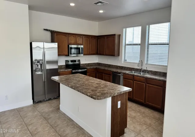 Photo 4 of Sale Pending at 46120 W Belle Ave, Maricopa, AZ 85139 | MLS# 7071836 | Listing updated on 2026-09-24