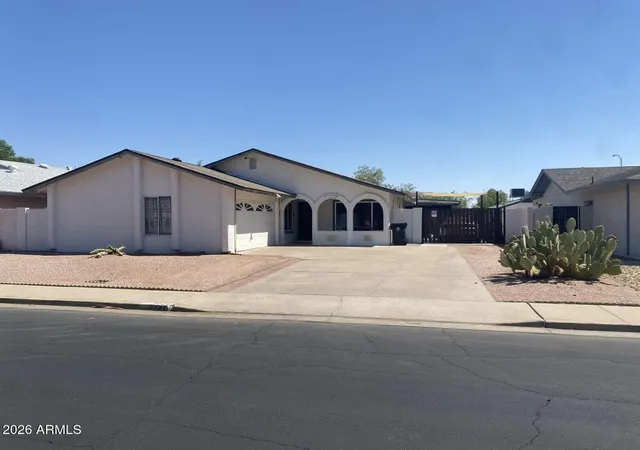 Photo 1 of Single family home for sale at 2221 W El Moro Ave, Mesa, AZ 85202 | MLS# 7071603 | Listing updated on 2026-08-31