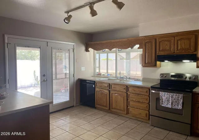 Photo 4 of Single family home for sale at 2221 W El Moro Ave, Mesa, AZ 85202 | MLS# 7071603 | Listing updated on 2026-08-31