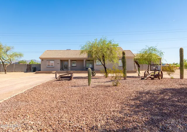 Photo 1 of Single family home for sale at 23128 W Hammond Ln, Buckeye, AZ 85326 | MLS# 7071837 | Listing updated on 2026-09-20