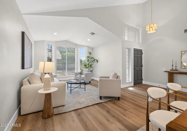 Photo 4 of Single family home for sale at 21524 N 66Th Ln, Glendale, AZ 85308 | MLS# 7071707 | Listing updated on 2026-10-11