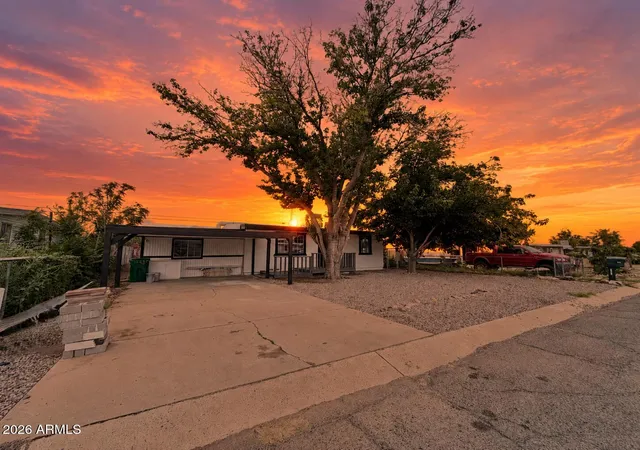 Photo 1 of Single family home for sale at 111 E Navajo St, Huachuca City, AZ 85616 | MLS# 7073570 | Listing updated on 2026-09-08