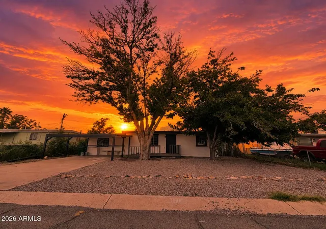 Photo 2 of Single family home for sale at 111 E Navajo St, Huachuca City, AZ 85616 | MLS# 7073570 | Listing updated on 2026-09-08