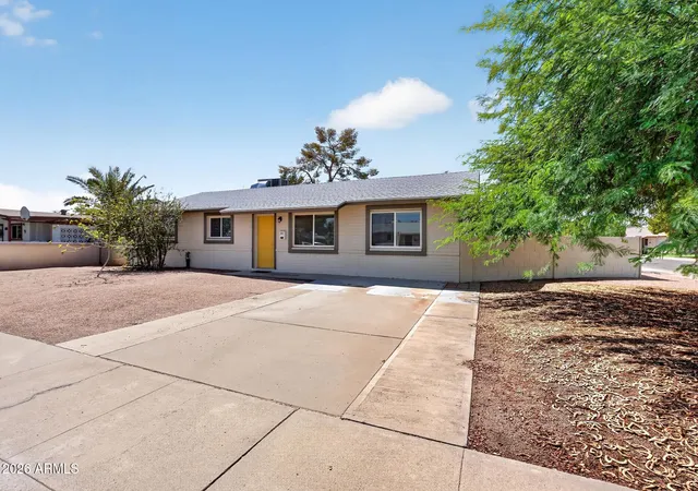 Photo 3 of Single family home for sale at 2501 E Karen Dr, Phoenix, AZ 85032 | MLS# 7072027 | Listing updated on 2026-09-13