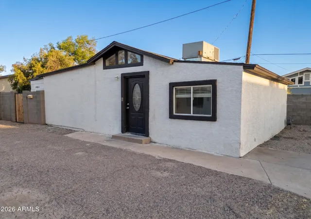 Photo 3 of Townhouse for sale at 1801 N 25th Pl, Phoenix, AZ 85008 | MLS# 7072442 | Listing updated on 2026-08-28