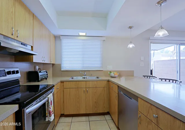 Photo 4 of Townhouse for sale at 1675 W Hazelwood St, Phoenix, AZ 85015 | MLS# 7072023 | Listing updated on 2026-09-08
