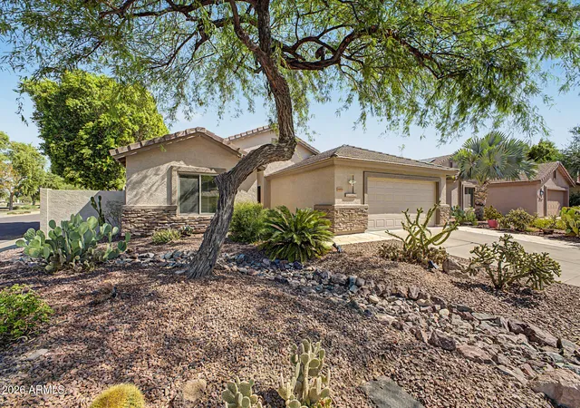 Photo 3 of Single family home for sale at 6922 W Monona Dr, Glendale, AZ 85308 | MLS# 7072180 | Listing updated on 2026-09-30