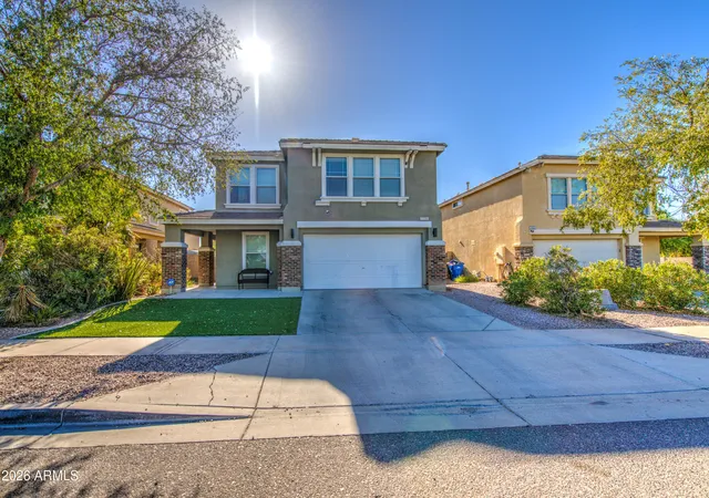 Photo 4 of Single family home for sale at 7228 S 42Nd Dr, Phoenix, AZ 85041 | MLS# 7071917 | Listing updated on 2026-09-01