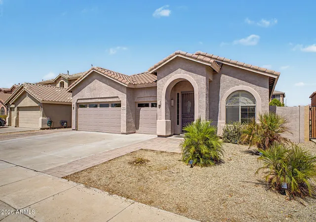 Photo 3 of Single family home for sale at 7226 W Sherri Jean Ln, Peoria, AZ 85382 | MLS# 7072542 | Listing updated on 2026-09-01