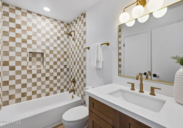 Photo 2 of Townhouse for sale at 4841 E Kachina Trl #3, Phoenix, AZ 85044 | MLS# 7073140 | Listing updated on 2026-09-14