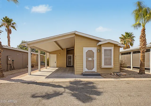 Photo 1 of Manufactured home for sale at 11201 N El Mirage Rd #917, El Mirage, AZ 85335 | MLS# 7072975 | Listing updated on 2026-08-31