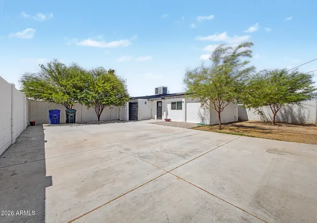 Photo 3 of Townhouse for sale at 13805 N Luna St, El Mirage, AZ 85335 | MLS# 7072106 | Listing updated on 2026-09-14
