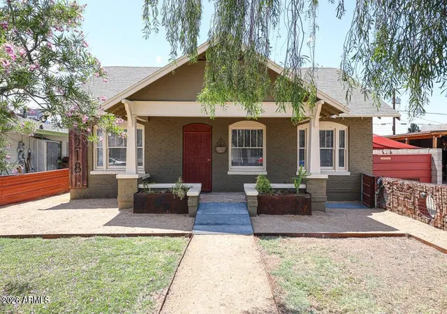 Photo 1 of Single family home for sale at 2218 N 21st Pl, Phoenix, AZ 85006 | MLS# 7072074 | Listing updated on 2026-08-28