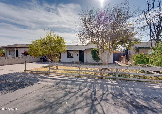 Photo 4 of Single family home for sale at 2089 E Don Carlos Ave, Tempe, AZ 85281 | MLS# 7072100 | Listing updated on 2026-09-01