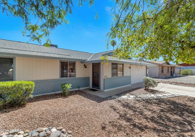 Photo 3 of Single family home for sale at 1124 W Nopal Pl, Chandler, AZ 85224 | MLS# 7072261 | Listing updated on 2026-09-15