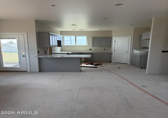 Photo 2 of Single family home for sale at 540 S Rockcreek Dr, Show Low, AZ 85901 | MLS# 7072071 | Listing updated on 2026-09-02