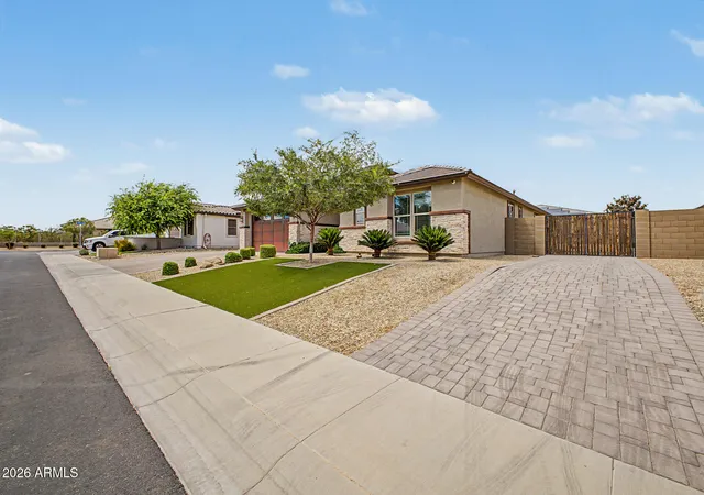 Photo 2 of Single family home for sale at 12542 W Krall Ct, Glendale, AZ 85307 | MLS# 7072159 | Listing updated on 2026-08-28
