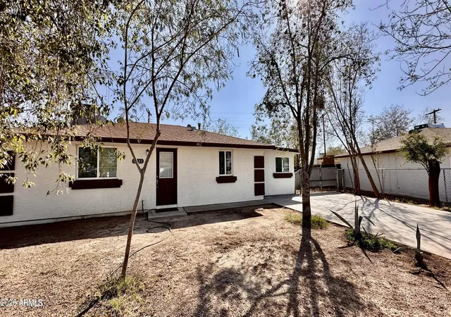 Photo 3 of Single family home for sale at 6433 W Fairmount Ave, Phoenix, AZ 85033 | MLS# 7072281 | Listing updated on 2026-09-03