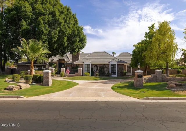 Photo 3 of Mansion for sale at 641 E San Pedro Ave, Gilbert, AZ 85234 | MLS# 7073727 | Listing updated on 2026-09-05