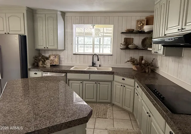 Photo 4 of Single family home for sale at 228 W Calle Tuberia --, Casa Grande, AZ 85194 | MLS# 7072312 | Listing updated on 2026-09-01