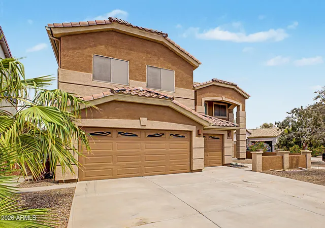 Photo 3 of Single family home for sale at 44098 W Mescal St, Maricopa, AZ 85138 | MLS# 7073380 | Listing updated on 2026-09-14