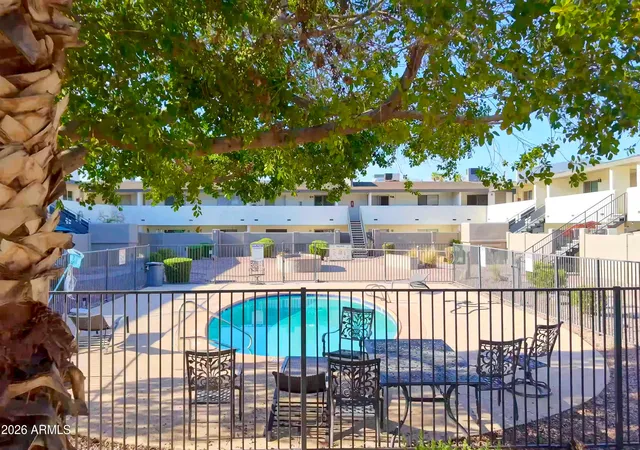 Photo 1 of Townhouse for sale at 810 E Colter St, Phoenix, AZ 85014 | MLS# 7072364 | Listing updated on 2026-09-17
