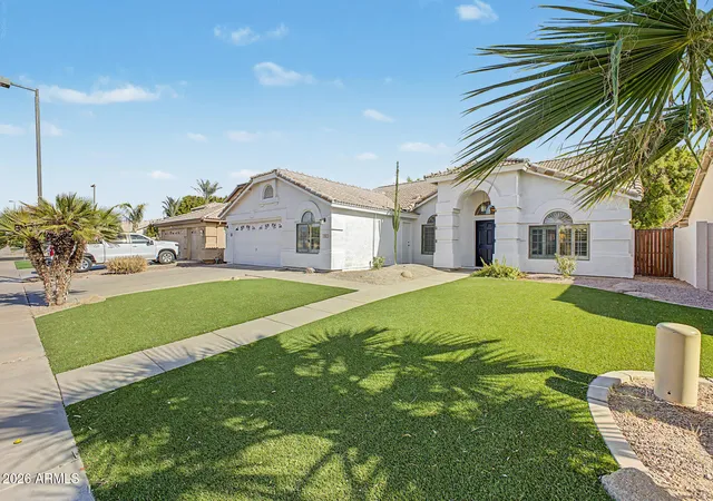Photo 4 of Sale Pending at 1783 E Arabian Dr, Gilbert, AZ 85296 | MLS# 7072597 | Listing updated on 2026-09-17