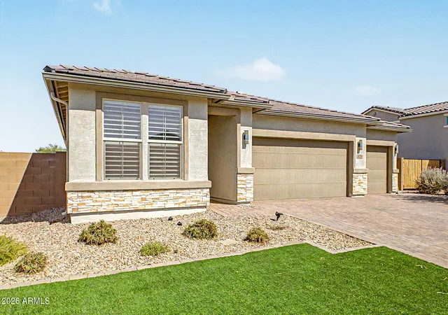 Photo 3 of Single family home for sale at 670 S Parker Ln, Casa Grande, AZ 85122 | MLS# 7072677 | Listing updated on 2026-09-02