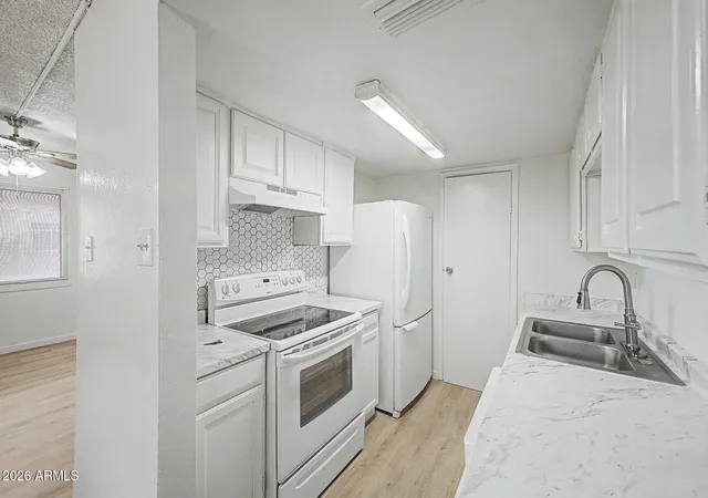 Photo 3 of Townhouse for sale at 4051 W Reade Ave, Phoenix, AZ 85019 | MLS# 7072802 | Listing updated on 2026-08-29