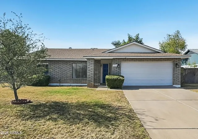 Single family home for sale at 8803 W Diana Ave, Peoria, AZ 85345 | MLS# 7073209