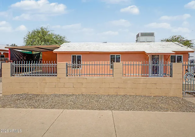 Photo 2 of Single family home for sale at 1722 S 7th Avenue, Phoenix, AZ 85007 | MLS# 7073464 | Listing updated on 2026-09-01