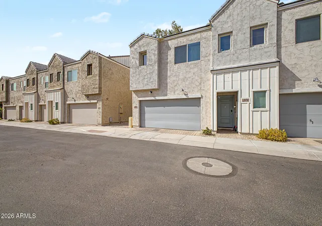 Photo 2 of Townhouse for sale at 2280 W Harmont Dr, Phoenix, AZ 85021 | MLS# 7073239 | Listing updated on 2026-08-30