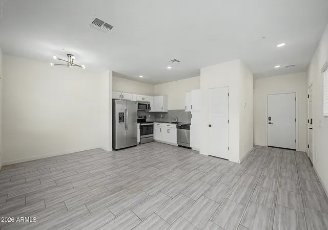 Photo 4 of Townhouse for sale at 2280 W Harmont Dr, Phoenix, AZ 85021 | MLS# 7073239 | Listing updated on 2026-08-30
