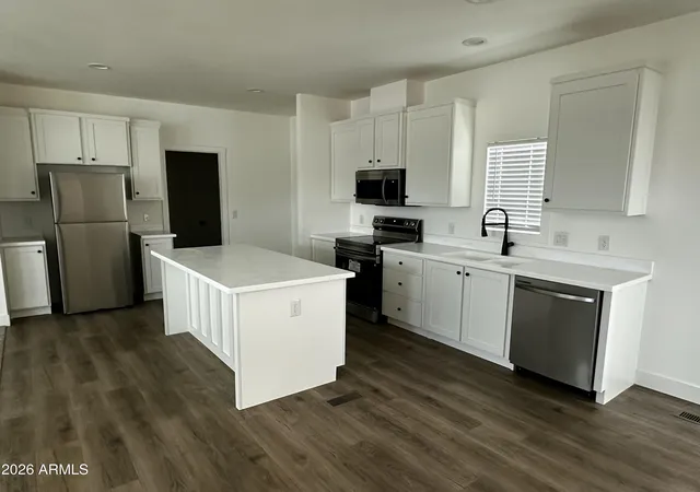 Photo 4 of Manufactured home for sale at 8819 N Sayonara Trl, Florence, AZ 85132 | MLS# 7073133 | Listing updated on 2026-09-03