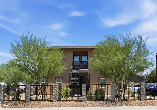 Photo 2 of Townhouse for sale at 1306 E Purdue Ave, Phoenix, AZ 85020 | MLS# 7072928 | Listing updated on 2026-08-30