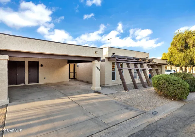 Photo 2 of Townhouse for sale at 3806 W Mitchell Dr, Phoenix, AZ 85019 | MLS# 7073059 | Listing updated on 2026-09-21