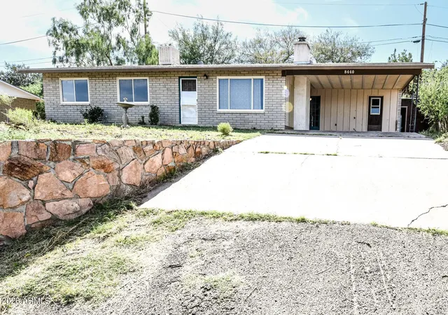 Photo 1 of Single family home for sale at 8440 S Springfield Rd, Globe, AZ 85501 | MLS# 7072977 | Listing updated on 2026-08-29