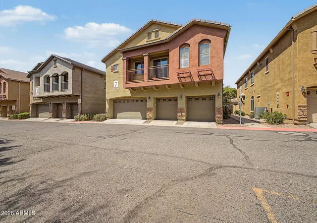 Photo 3 of Sale Pending at 18250 N 32nd Street #1021, Phoenix, AZ 85032 | MLS# 7073497 | Listing updated on 2026-09-18
