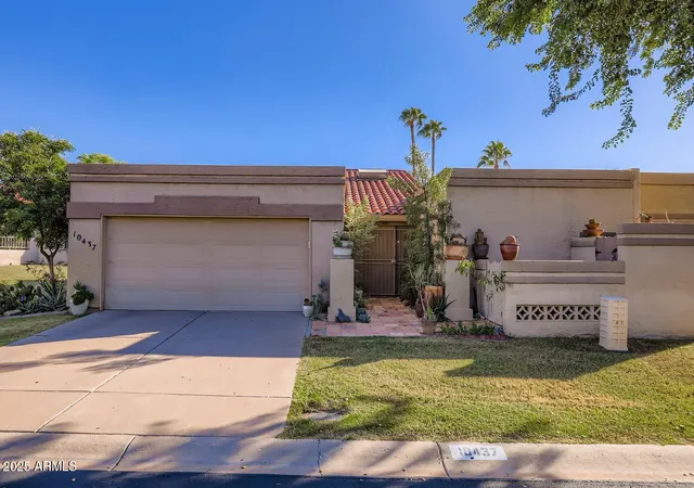 Photo 3 of Single family home for sale at 10437 E Cochise Ave, Scottsdale, AZ 85258 | MLS# 7073048 | Listing updated on 2026-09-07