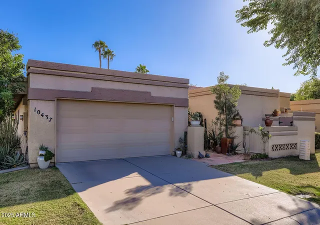 Photo 3 of Single family home for sale at 10437 E Cochise Ave, Scottsdale, AZ 85258 | MLS# 7073048 | Listing updated on 2026-09-07