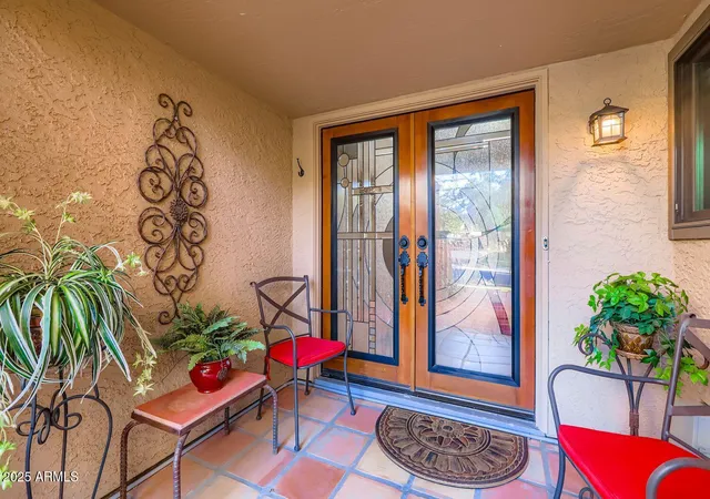 Photo 4 of Single family home for sale at 10437 E Cochise Ave, Scottsdale, AZ 85258 | MLS# 7073048 | Listing updated on 2026-09-07