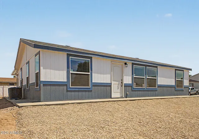 Photo 3 of Manufactured home for sale at 846 S Esperanza Ave, Mesa, AZ 85208 | MLS# 7073592 | Listing updated on 2026-09-01
