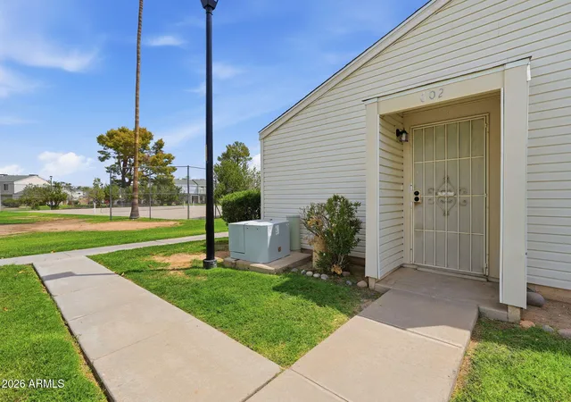 Photo 4 of Townhouse for sale at 602 E Strahan Dr, Tempe, AZ 85283 | MLS# 7073088 | Listing updated on 2026-09-04