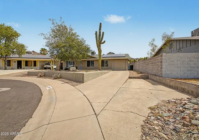 Photo 3 of Single family home for sale at 9607 N 15th Pl, Phoenix, AZ 85020 | MLS# 7073134 | Listing updated on 2026-09-15