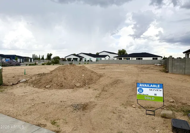 Photo 2 of Sale Pending at 7350 E Louie Ln, Prescott Valley, AZ 86315 | MLS# 7073173 | Listing updated on 2026-08-31