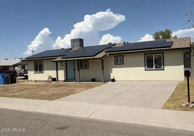 Photo 2 of Single family home for sale at 6920 W Melvin St, Phoenix, AZ 85043 | MLS# 7073290 | Listing updated on 2026-09-15